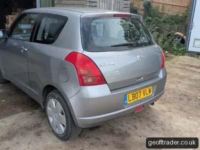 Suzuki Swift 1.3 GL photo 4