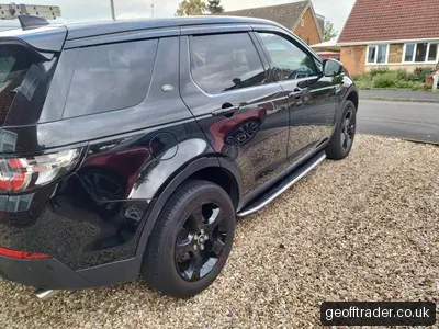 2017 Land Rover Range Rover Sport photo 1