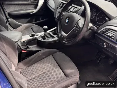 BMW 1 Series 118d photo 4