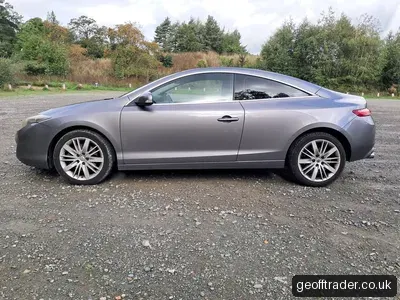 Renault Laguna Coupe photo 2