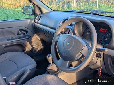 Renault Clio 1.5 dCi 65 photo 3