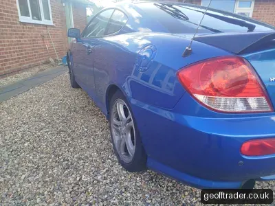 Hyundai Coupe photo 2