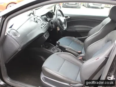 SEAT Ibiza photo 6