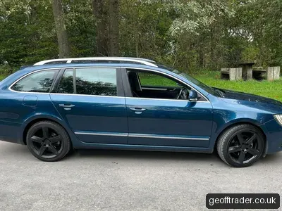 Skoda Superb Estate 2.0 Diesel Manual Elegance photo 3