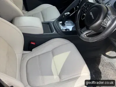 Jaguar E-Pace Petrol photo 4