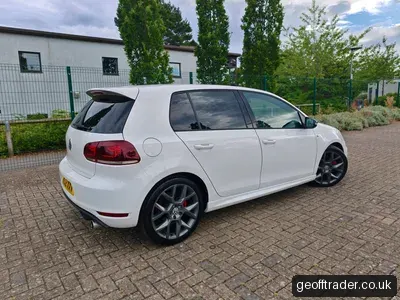 Volkswagen Golf GTi Edition 35 photo 3