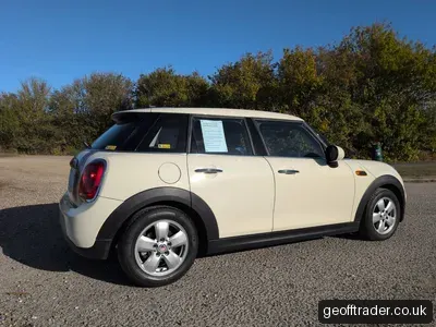 2017 MINI Cooper 1.5L Petrol For a Caring Non-Smoking Home photo 5