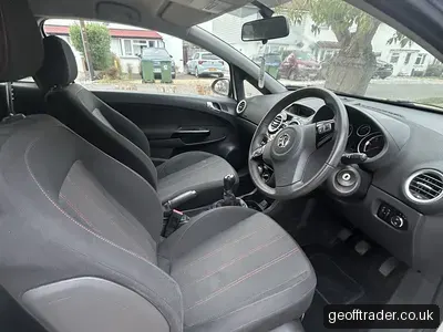2014 Vauxhall Corsa photo 5