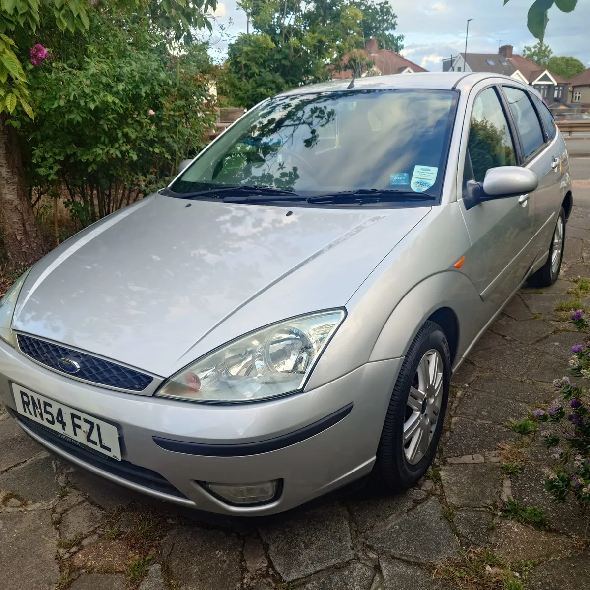 Ford Focus 1.6 Ghia 2005 85k from new