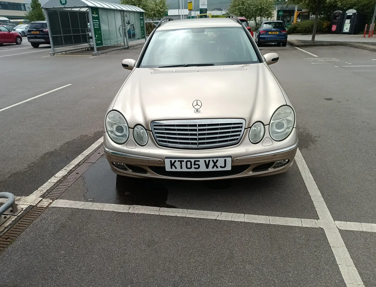 2005 Mercedes-Benz E-Class