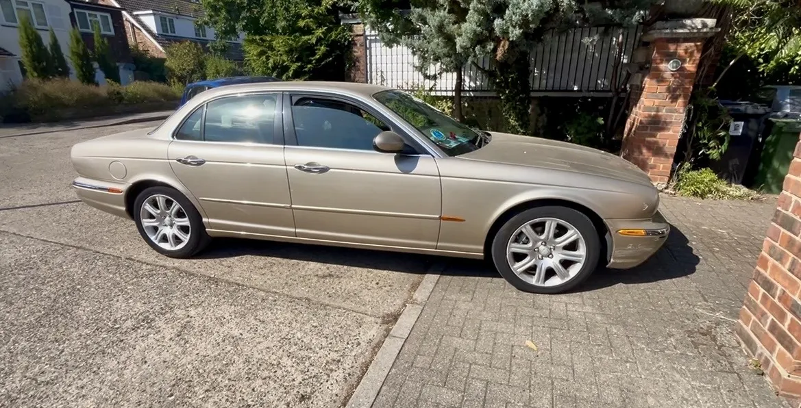 Jaguar XJ6 3.0V6 petrol automatic