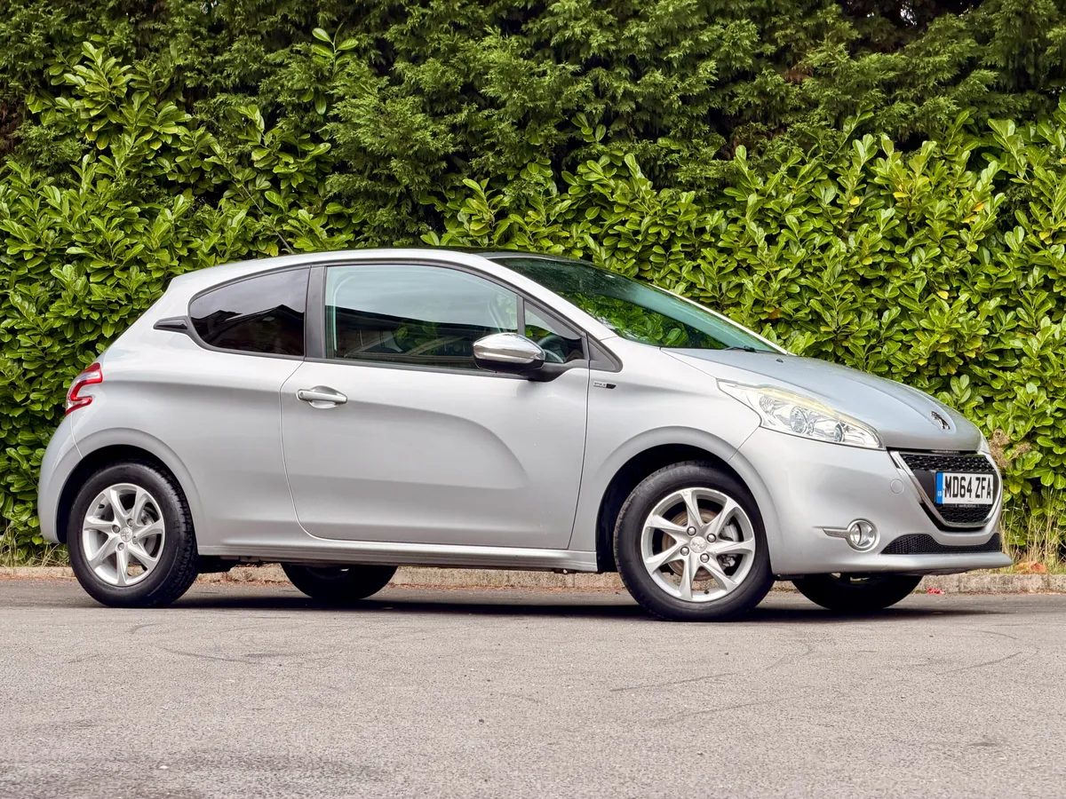 2015 Peugeot 208