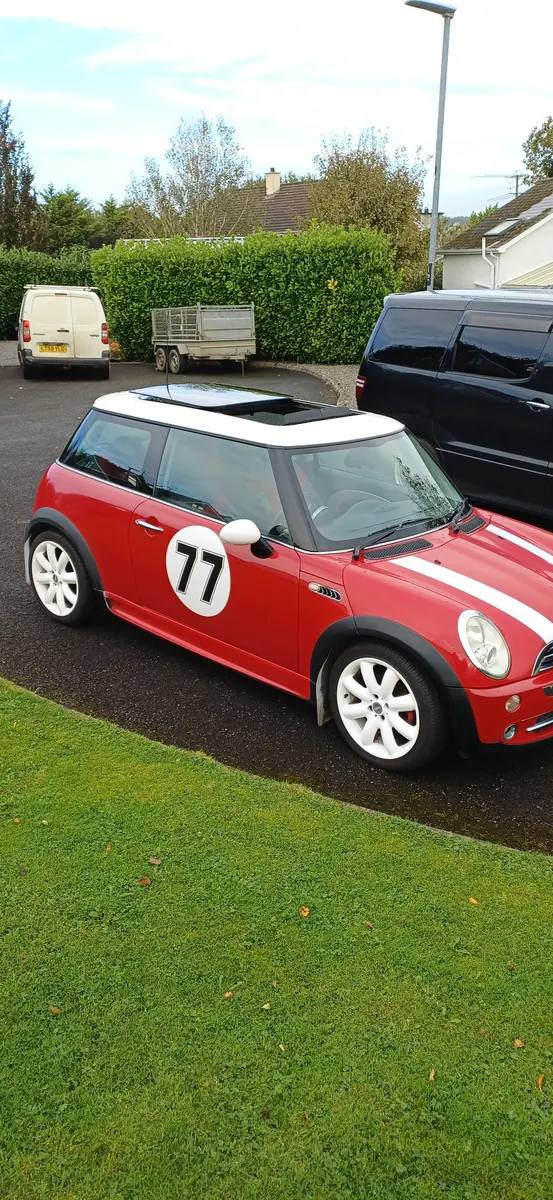 MINI Cooper R50 2005