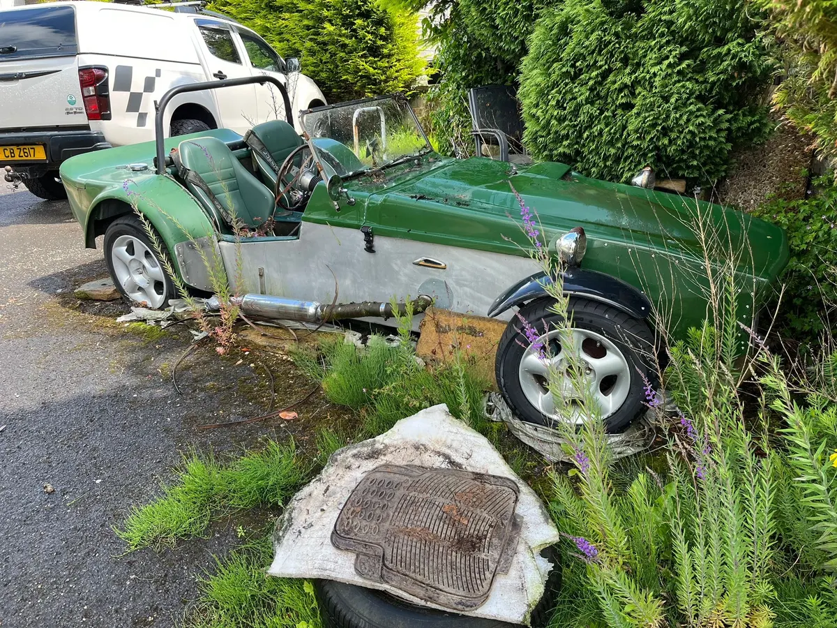 Dutton Roadster Project with Ford 2.0 Tuned Pinto Engine Manual