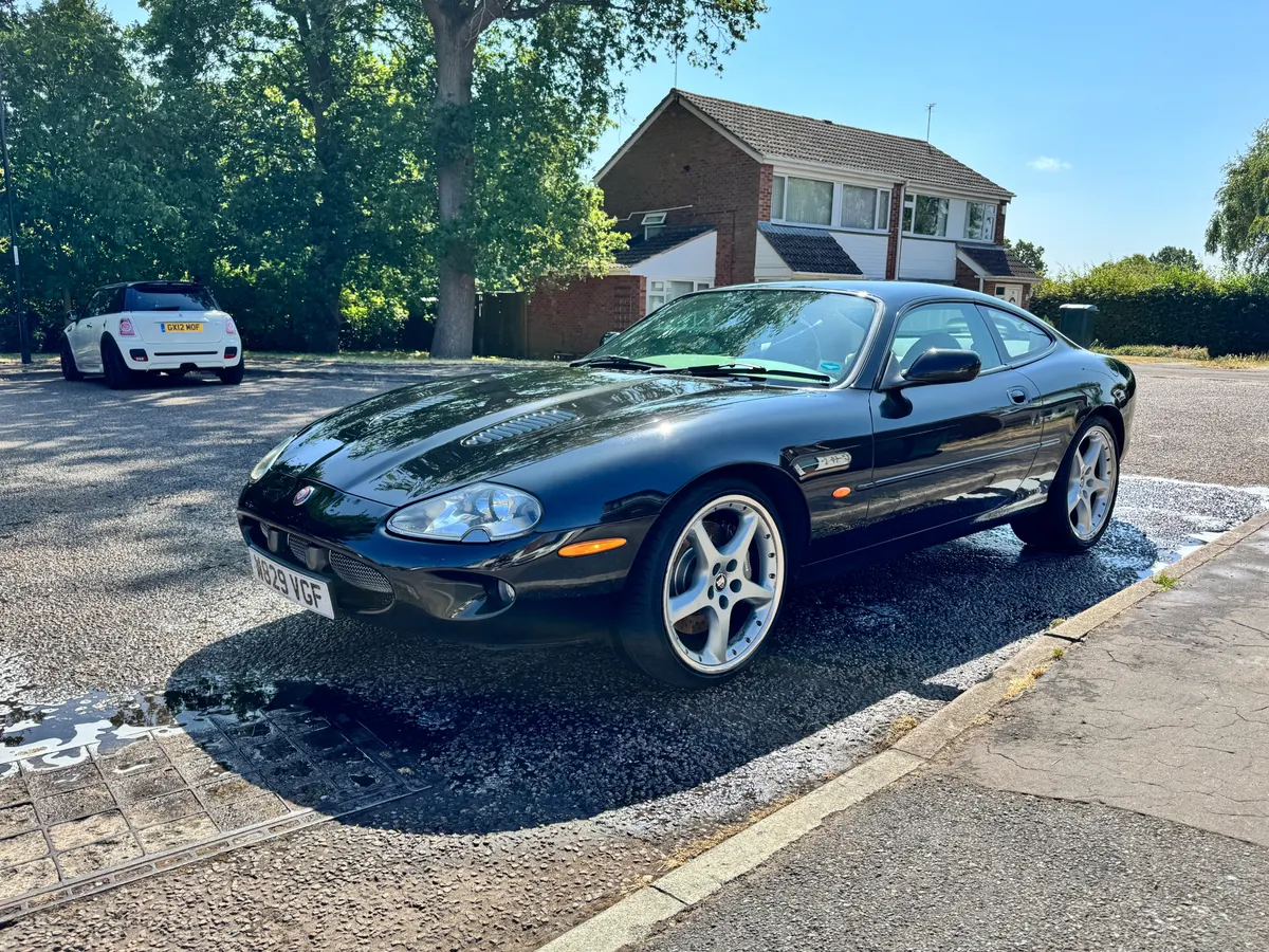 2000 Jaguar XKR