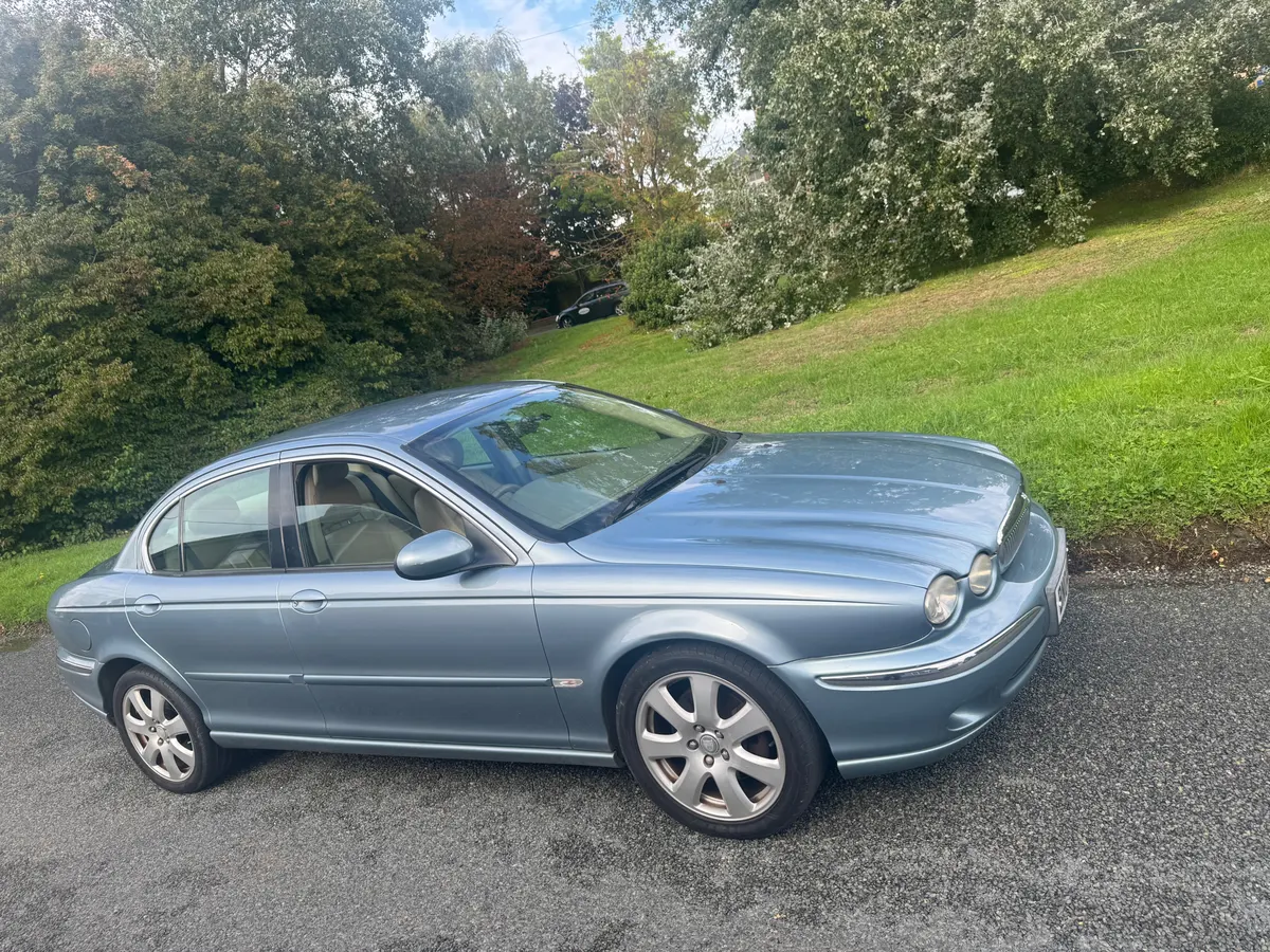 Jaguar X Type se auto 2.1v6 low mileage