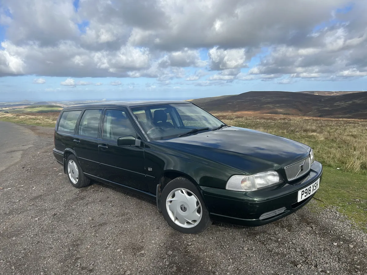 Volvo V70 2.0 10v Base