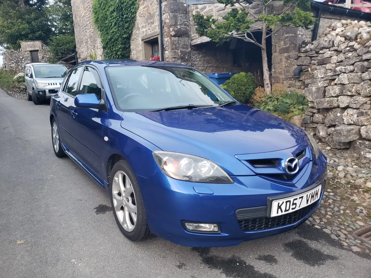 Mazda 3 Sport, 2.0 petrol, 6 speed, LONG MOT, runs and drives great.