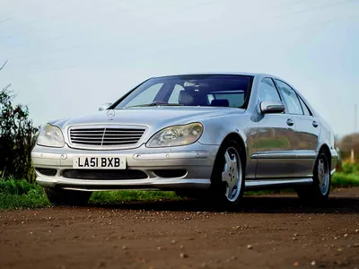 2001 Mercedes-Benz S55 AMG photo 2