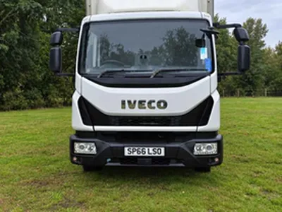 2016 Iveco Eurocargo 7.5T Automatic Camper / Motorhome Conversion photo 3