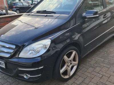 2011 Mercedes-Benz B Class photo 2