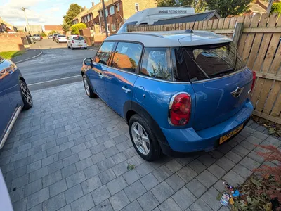 2012 MINI Countryman photo 2