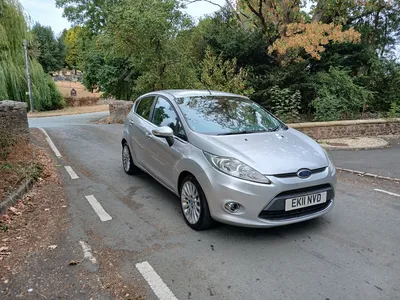 Ford Fiesta titanium 1.6tdci photo 2