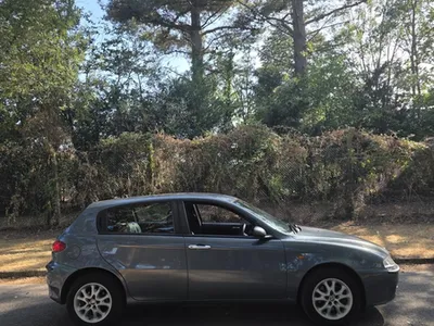 Alfa Romeo 147 T Spark Lusso photo 2