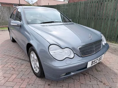 2004 Mercedes-Benz C-Class low miles Auto. Excellent condition photo 1