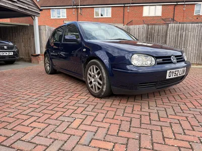 2002 Volkswagen Golf photo 2