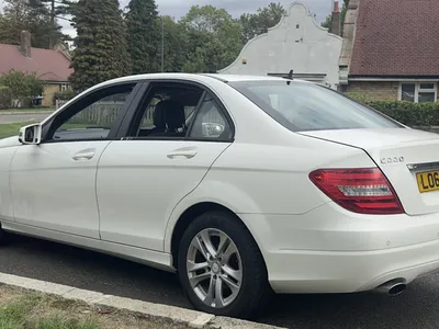 Mercedes-Benz C-Class C220 CDI BlueEfficiency photo 4
