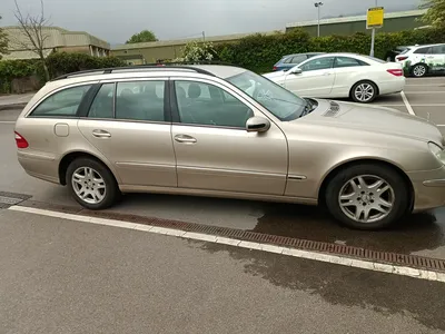 2005 Mercedes-Benz E-Class photo 5
