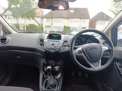63 plate Ford Fiesta, 1.25 litre 5 dr SH 2 Keys photo 5