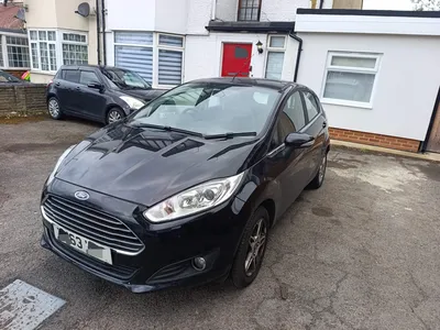 63 plate Ford Fiesta, 1.25 litre 5 dr SH 2 Keys photo 2