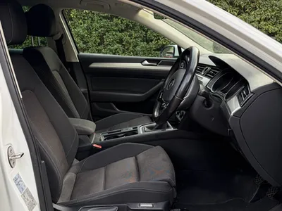 2018 Volkswagen Passat estate 1.4T photo 5