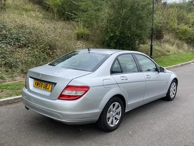 2010 Mercedes-Benz C-Class C180 photo 4