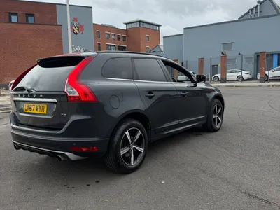 2017 Volvo XC60 T5 R Design photo 2
