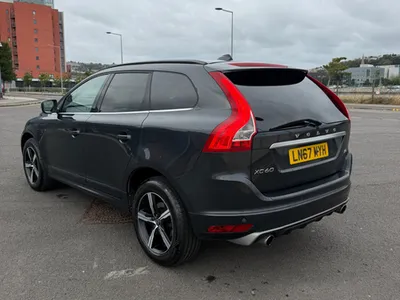 2017 Volvo XC60 T5 R Design photo 3