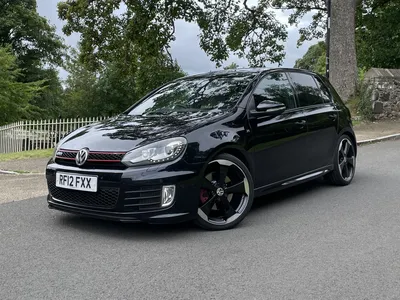 Volkswagen Golf GTI Edition 35 photo 3