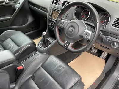 Volkswagen Golf GTI Edition 35 photo 5