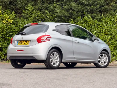 2015 Peugeot 208 photo 4