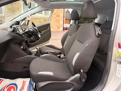 2015 Peugeot 208 photo 5