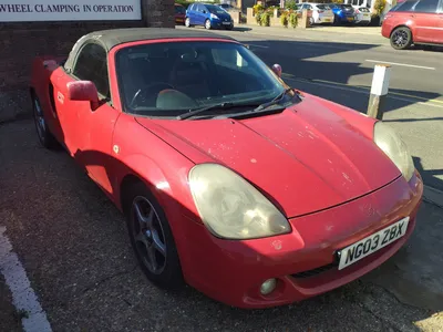 2003 Toyota MR2