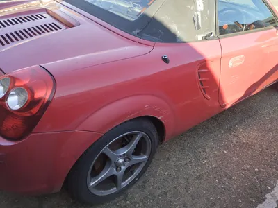 2003 Toyota MR2 photo 2