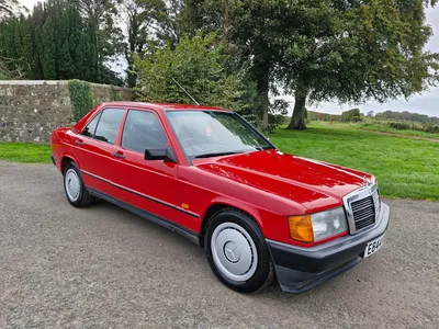 1988 Mercedes-Benz 190 photo 2
