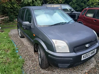 2003 Ford Fusion photo 4