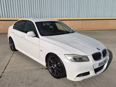 2011 BMW 3 Series photo 1