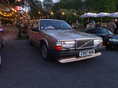 Volvo 740 GLE B230K photo 1