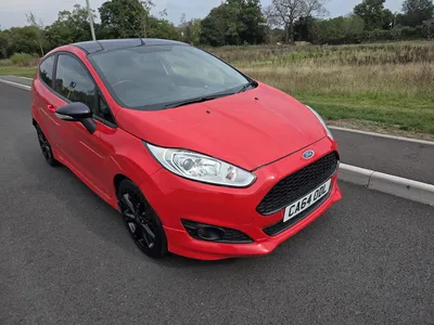 Ford Fiesta Zetec S Red Edition 140 photo 1