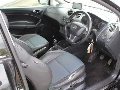 SEAT Ibiza photo 9